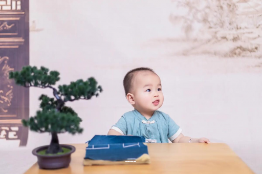 安顺宝宝眼屎多是什么原因